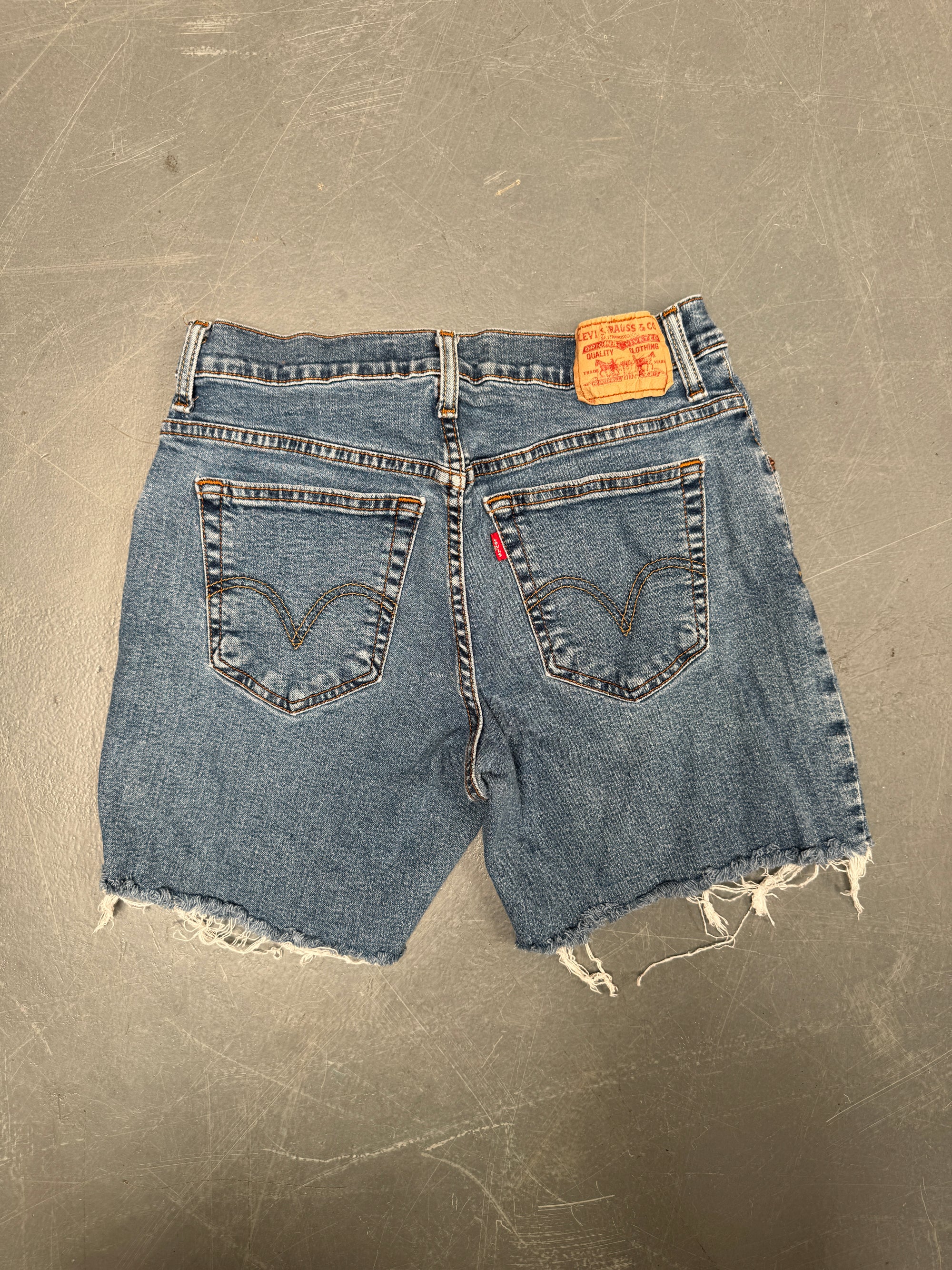Vintage Levis Cut Off Denim Shorts - 90s Made - W 28 - SH932