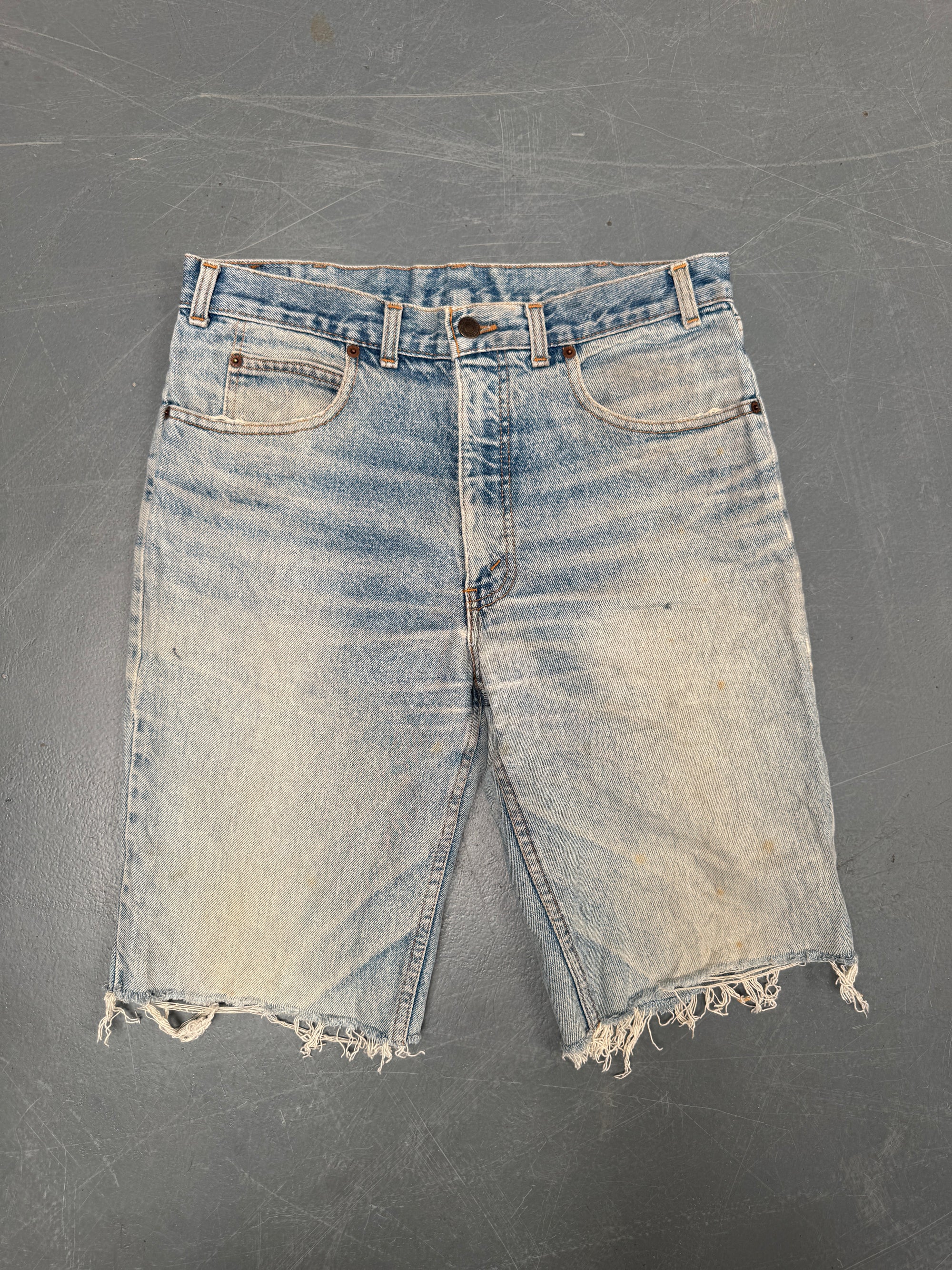 Vintage Levis Cut Off Denim Shorts - 90s Made - W 32 - SH934