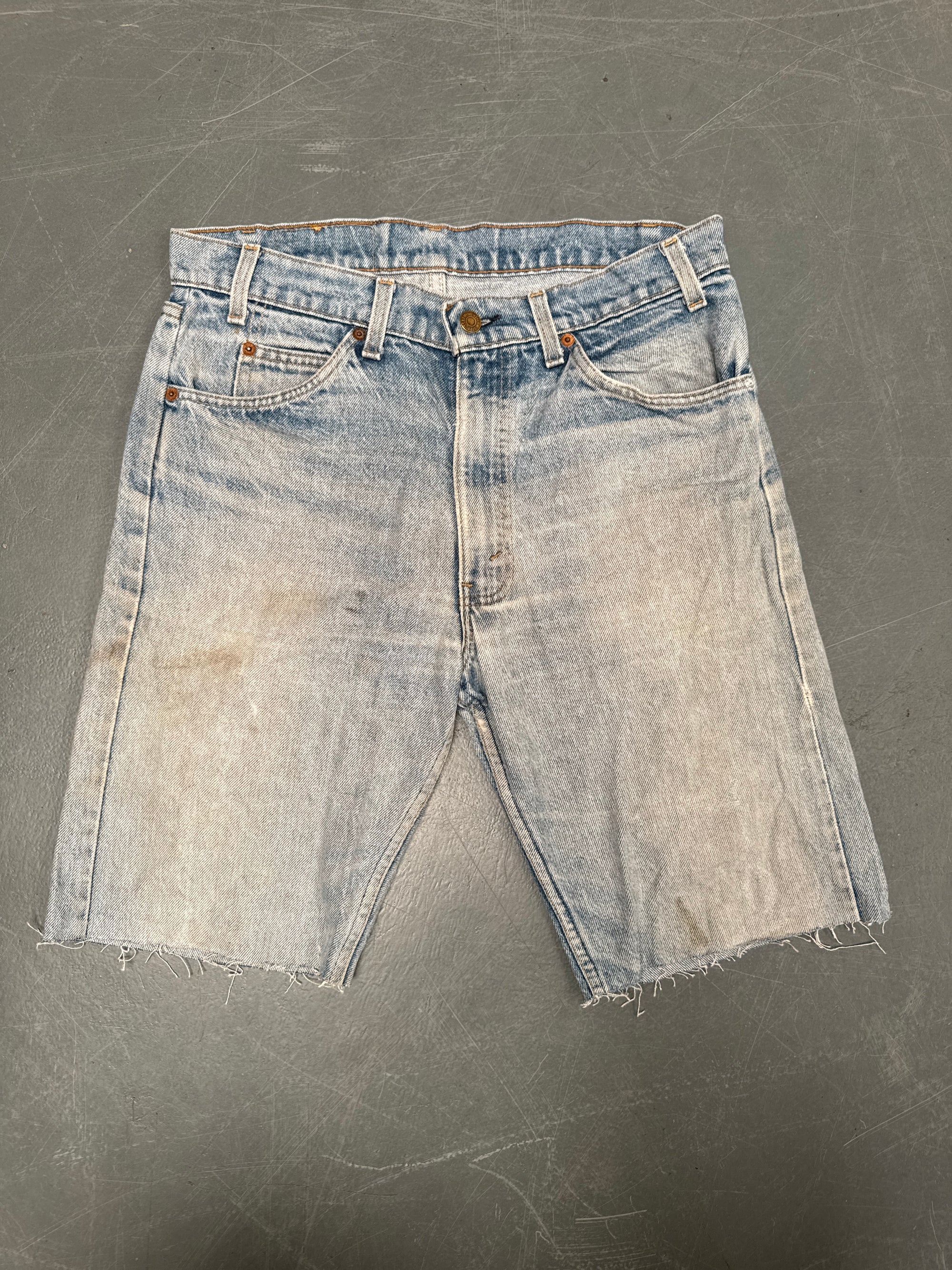Vintage Levis Cut Off Denim Shorts - 90s Made - W 32 - SH935