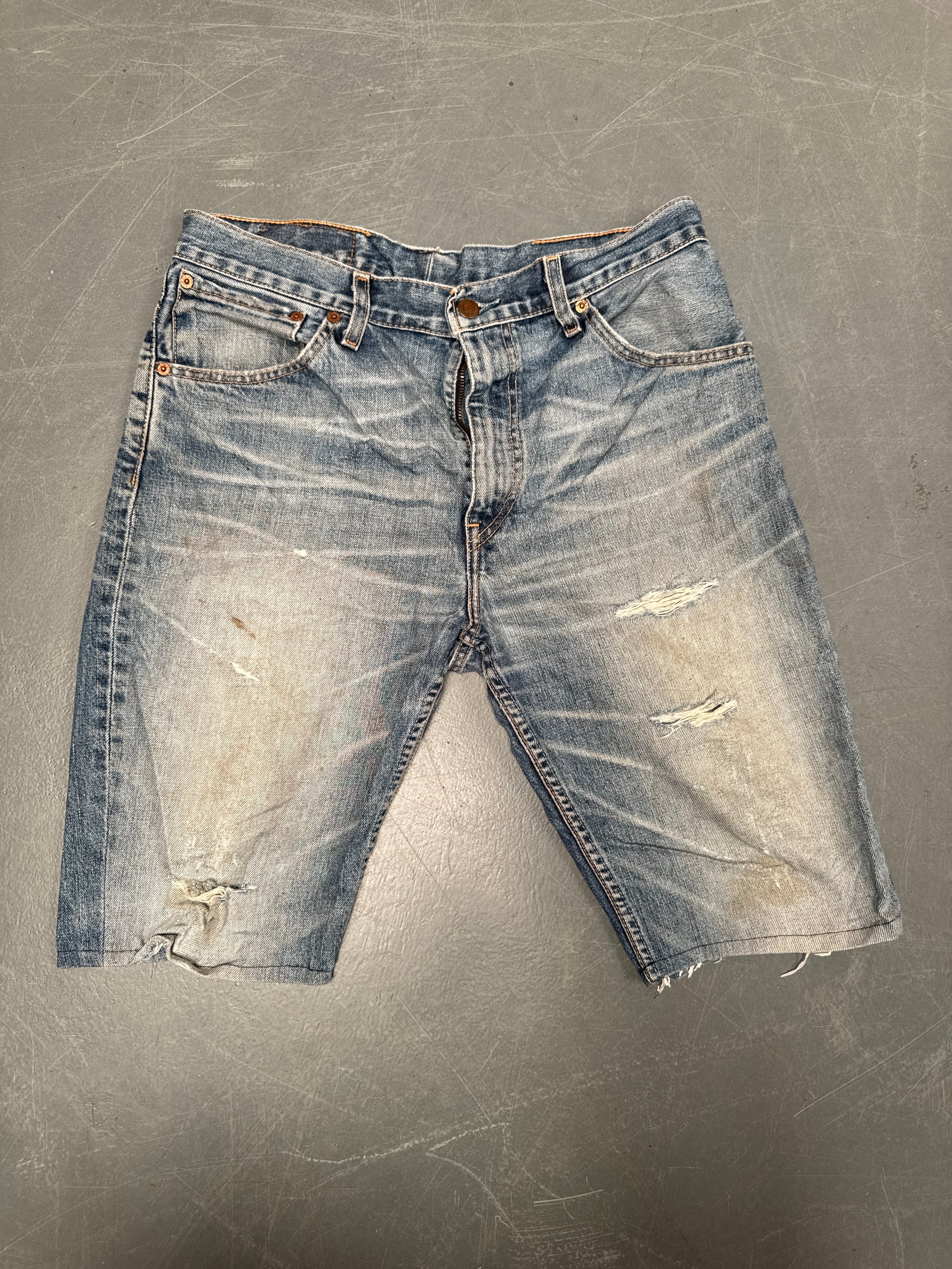 Vintage Levis Cut Off Denim Shorts - 90s Made - W 33 - SH936