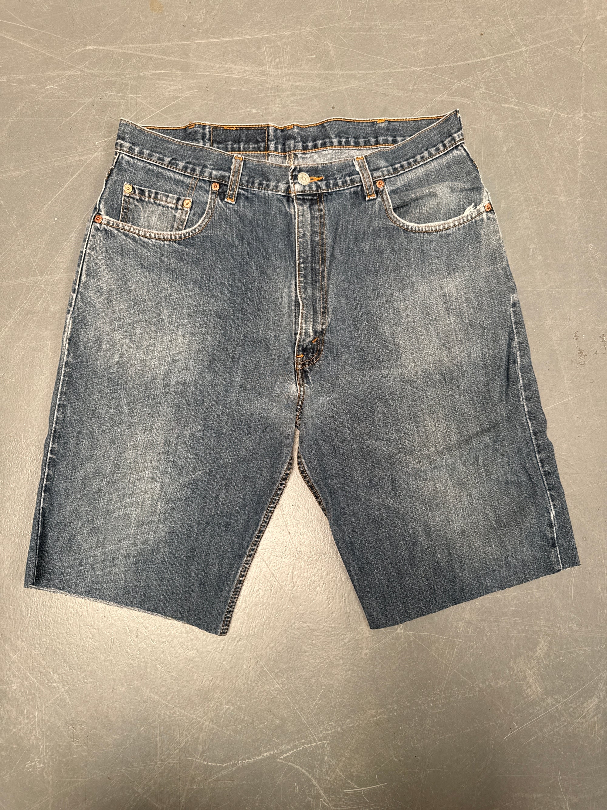 Vintage Levis Cut Off Denim Shorts - 90s Made - W 34 - SH944