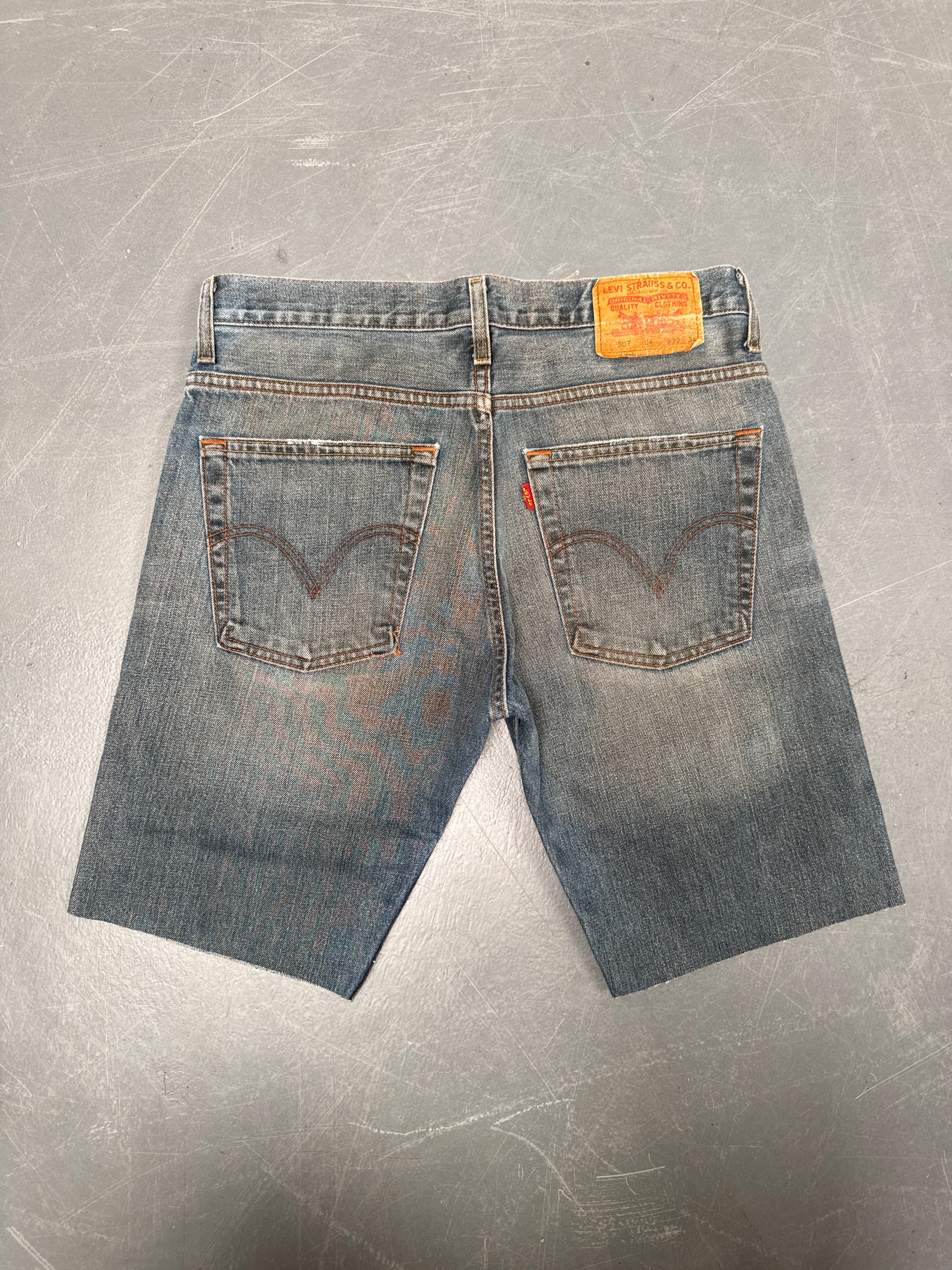 Vintage Levis Cut Off Denim Shorts - 90s Made - W 32 - SH945
