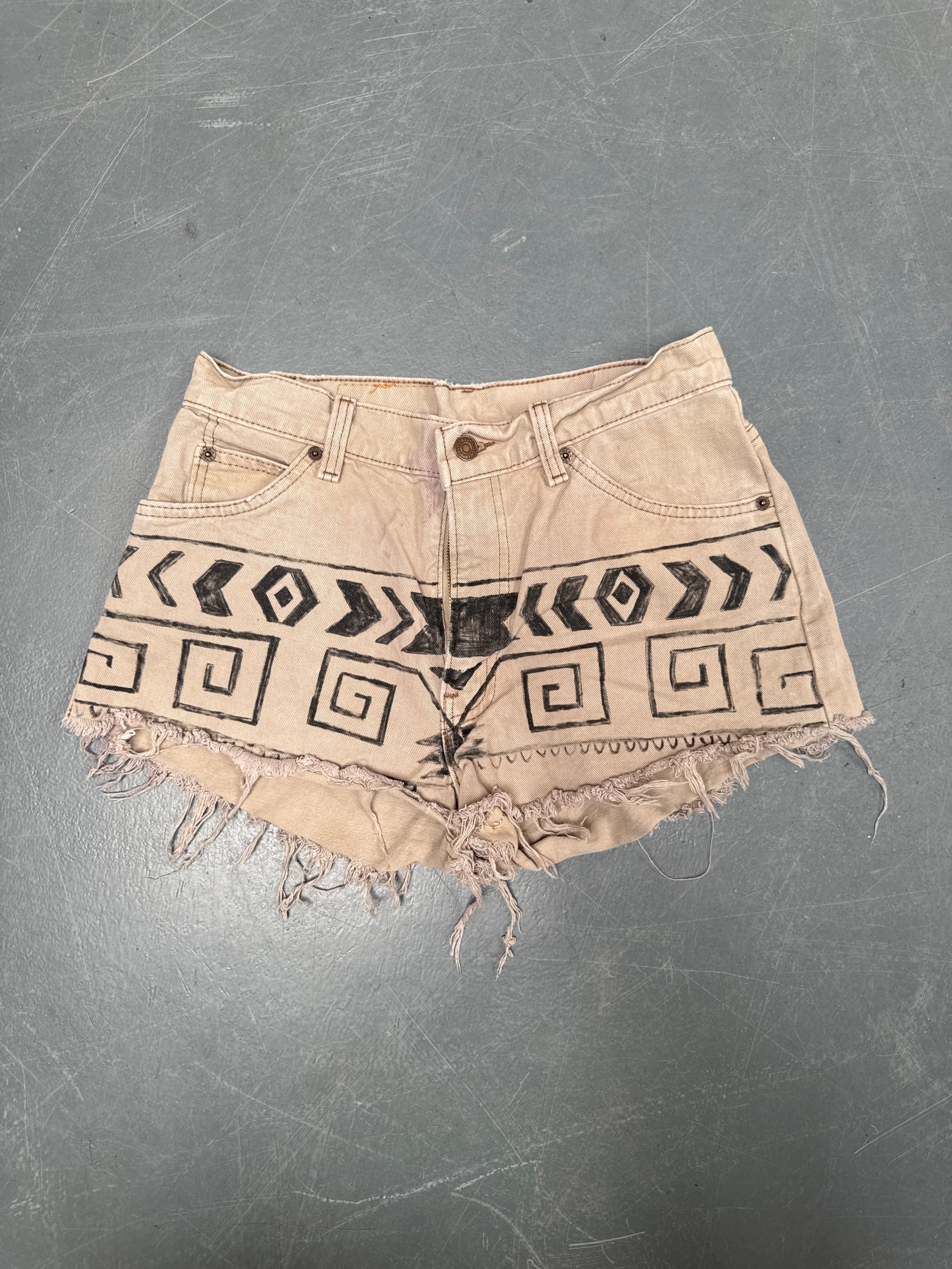 Vintage Levis Cut Off Denim Shorts - 90s Made - W 28 - SH949