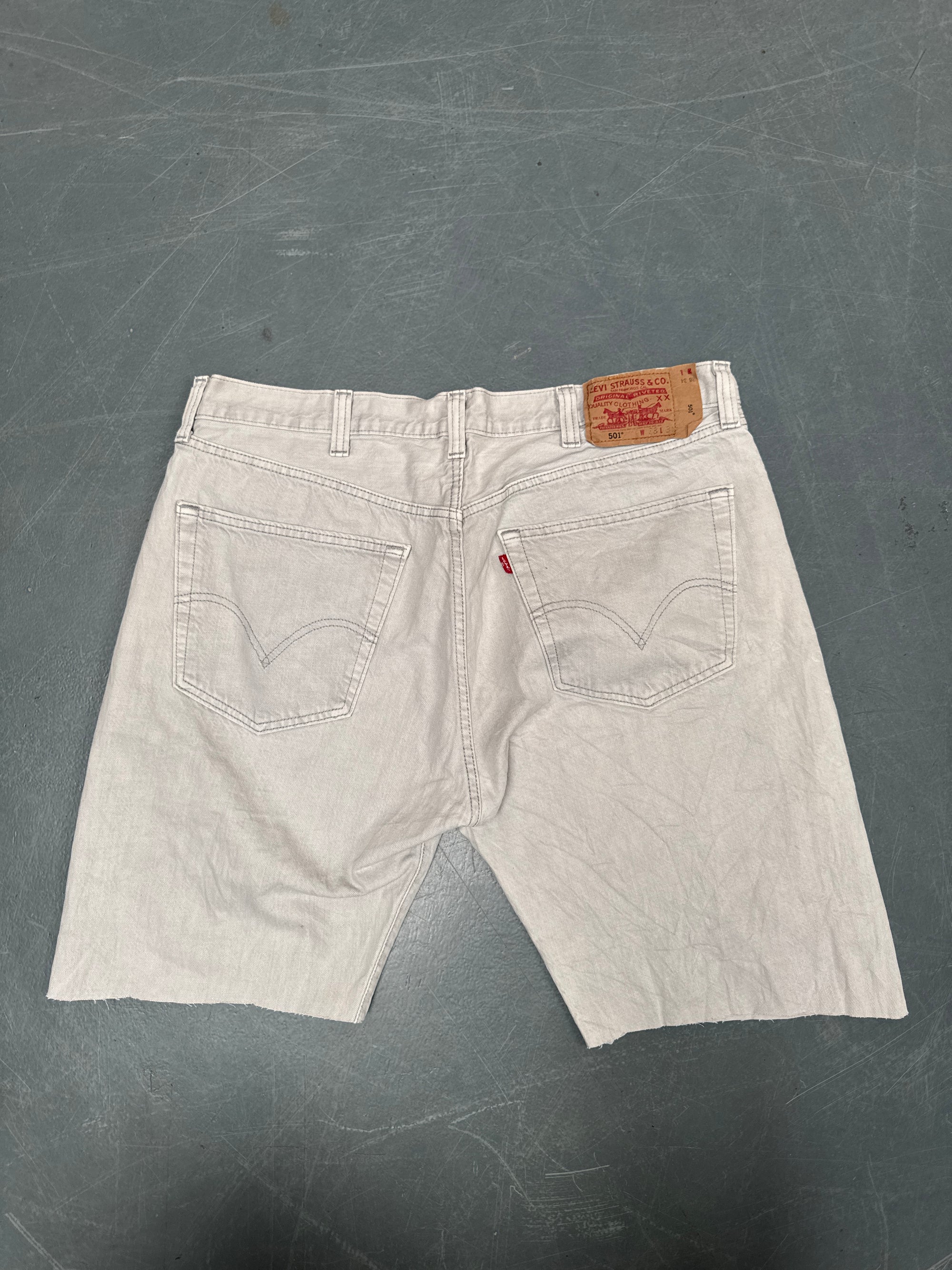 Vintage Levis Cut Off Denim Shorts - 90s Made - W 36 - SH955