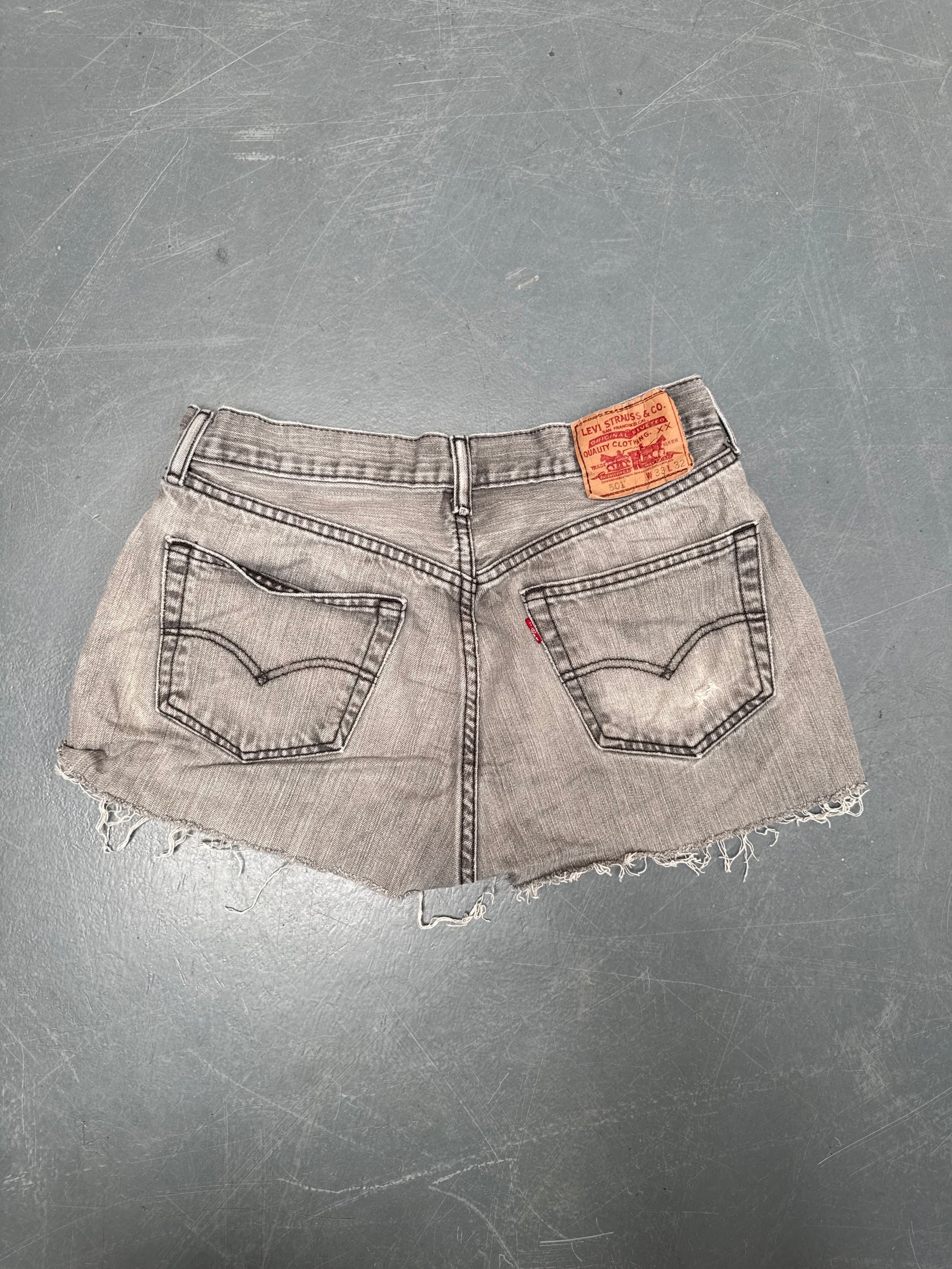 Vintage Levis Cut Off Denim Shorts - 90s Made - W 30 - SH957