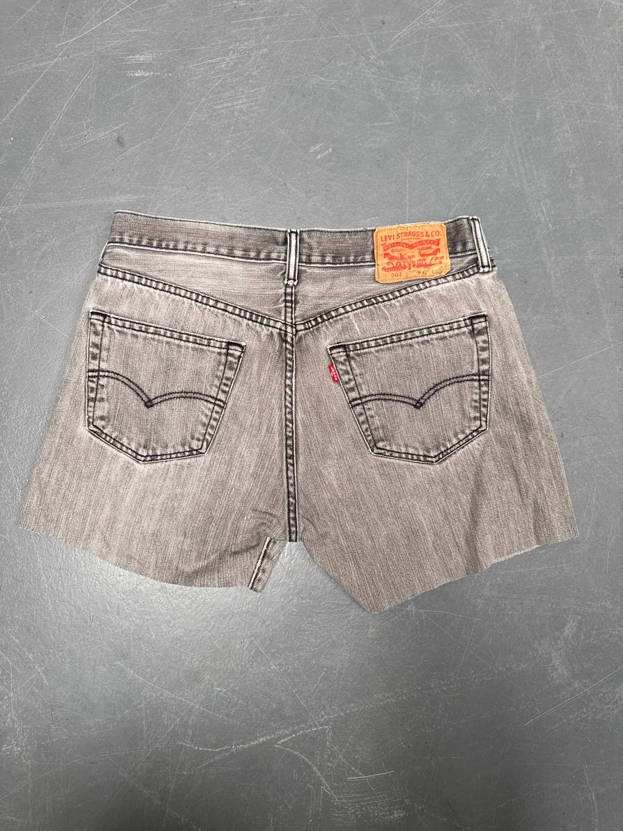 Vintage Levis Cut Off Denim Shorts - 90s Made - W 30 - SH958