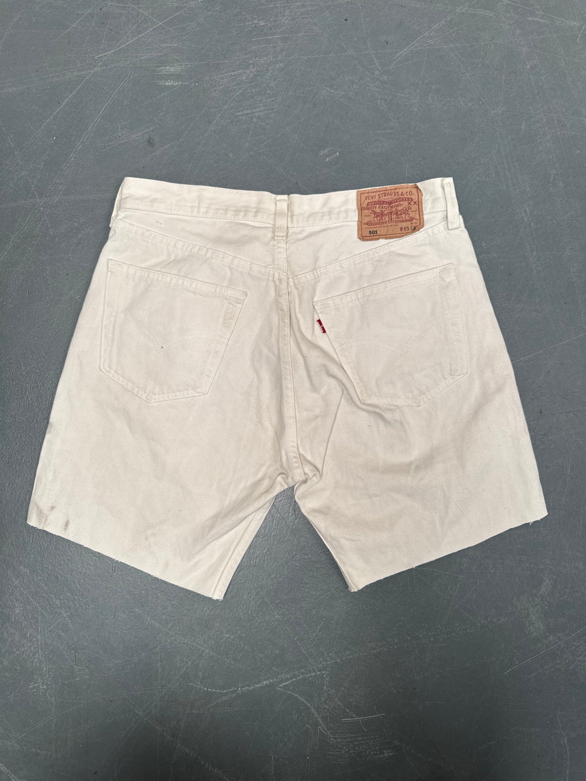 Vintage Levis Cut Off Denim Shorts - 90s Made - W 32 - SH963
