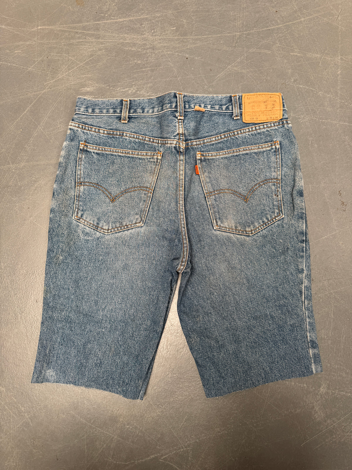 Vintage Levis Cut Off Denim Shorts - 90s Made - W 34 - SH972
