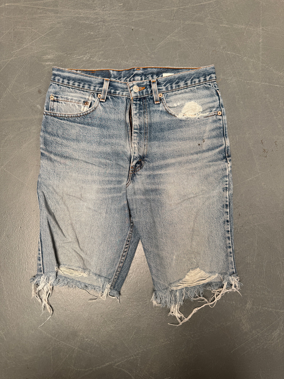 Vintage Levis Cut Off Denim Shorts - 90s Made - W 30 - SH976