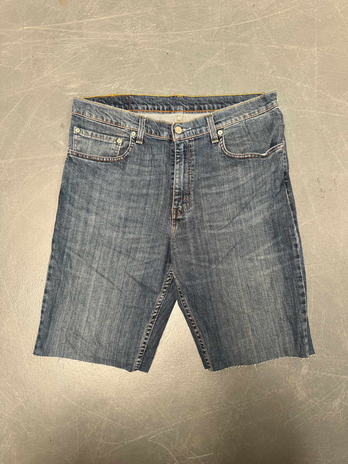 Vintage Levis Cut Off Denim Shorts - 90s Made - W 34 - SH979