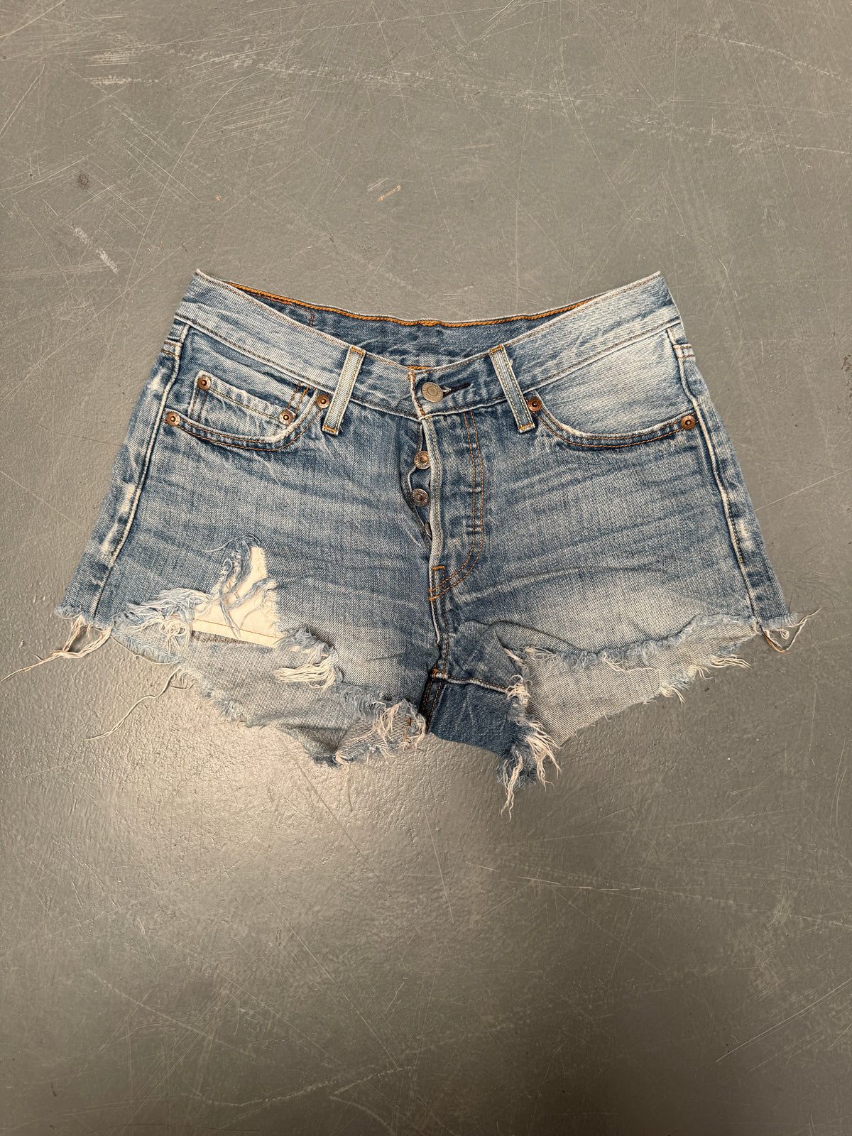 Vintage Levis Cut Off Denim Shorts - 90s Made - W 26 - SH983