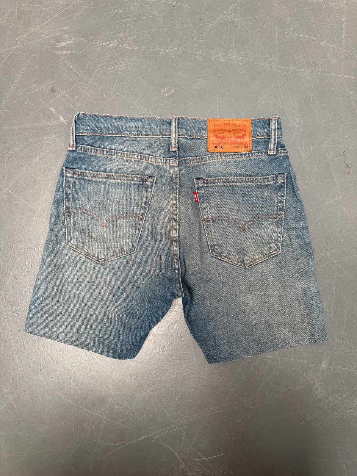 Vintage Levis Cut Off Denim Shorts - 90s Made - W 30 - SH984