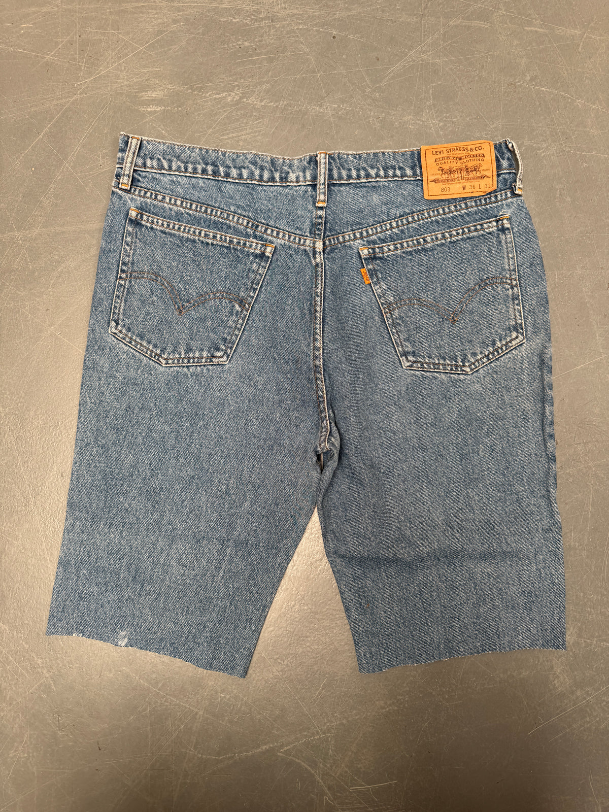 Vintage Levis Cut Off Denim Shorts - 90s Made - W 35 - SH986