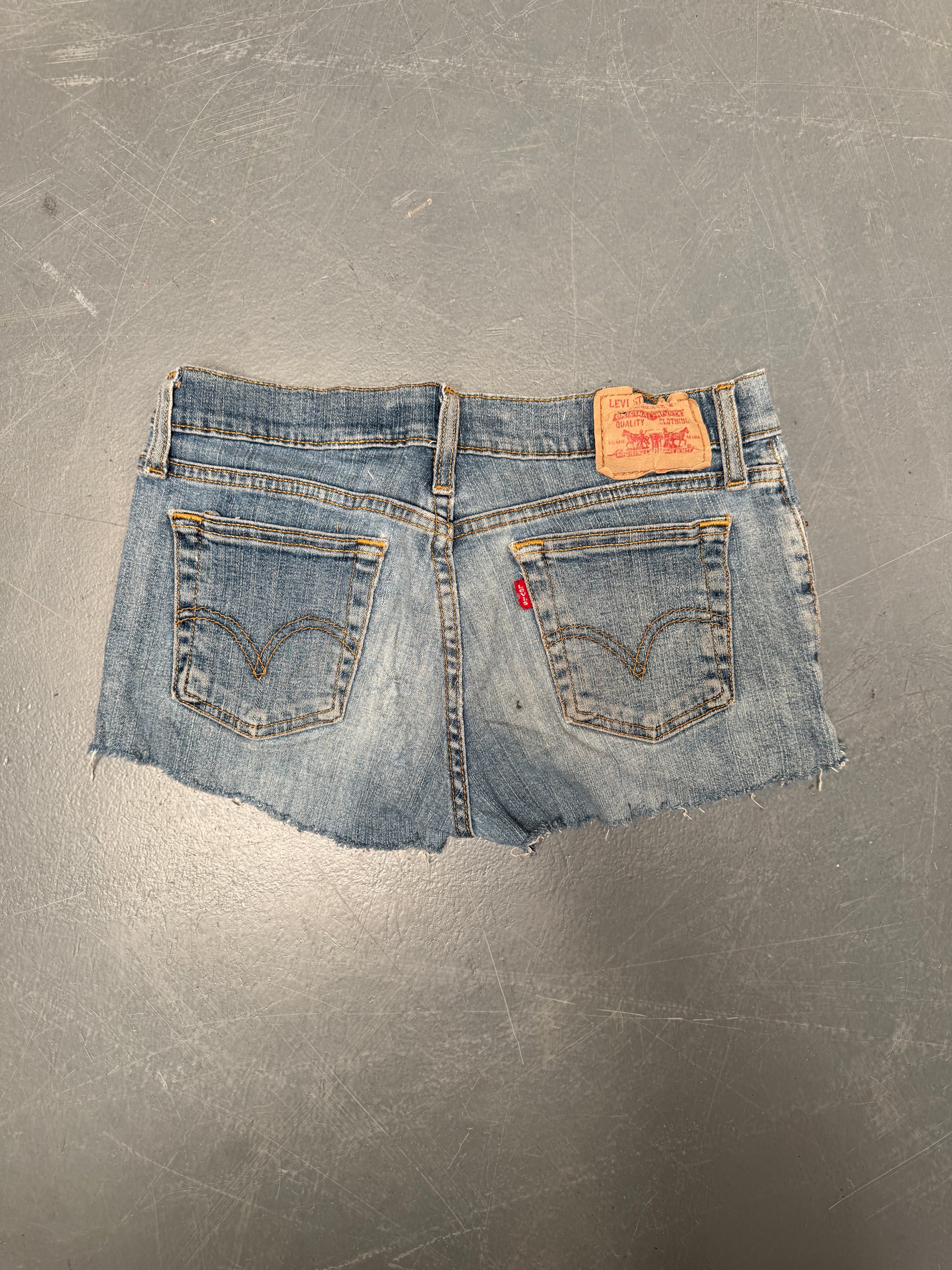 Vintage Levis Cut Off Denim Shorts - 90s Made - W 28 - SH992