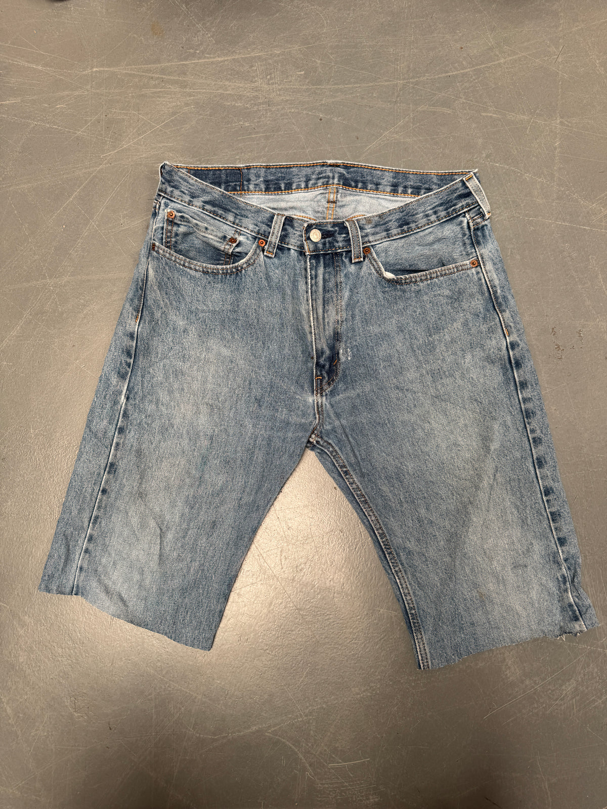 Vintage Levis Cut Off Denim Shorts - 90s Made - W 33 - SH994