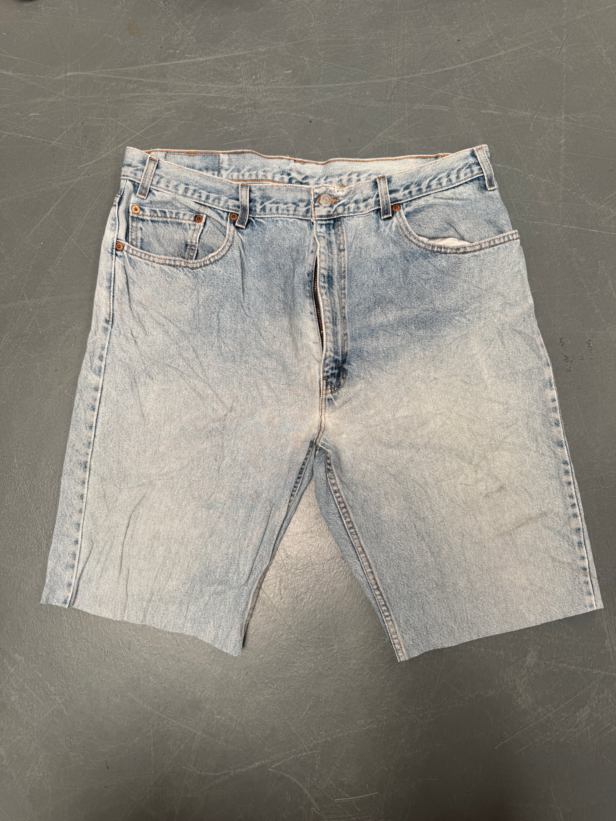 Vintage Levis Cut Off Denim Shorts - 90s Made - W 36 - SH995