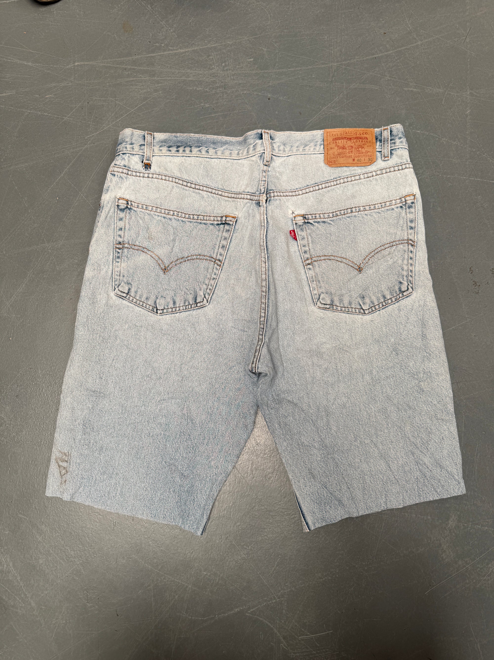 Vintage Levis Cut Off Denim Shorts - 90s Made - W 36 - SH995