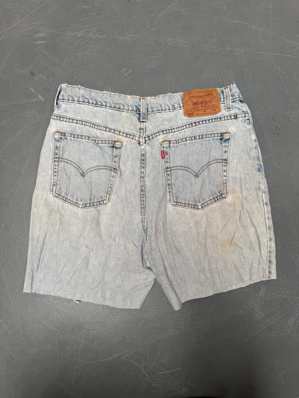 Vintage Levis Cut Off Denim Shorts - 90s Made - W 34 - SH998