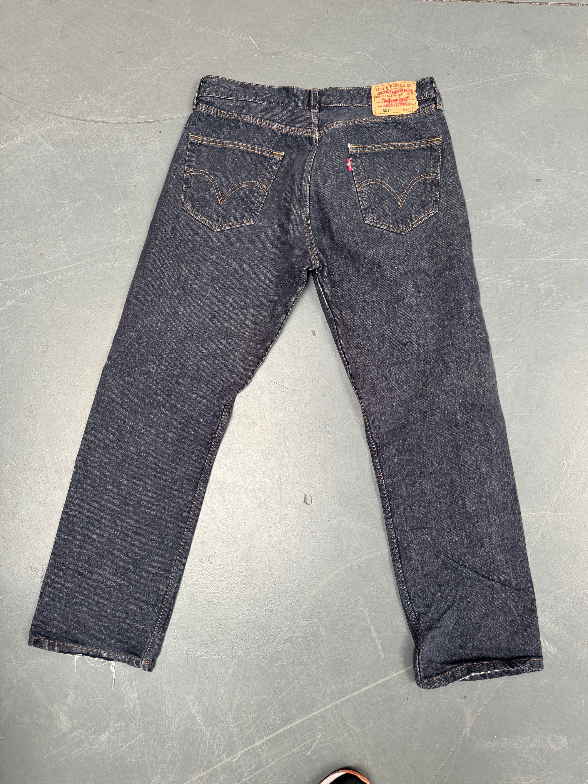 Mens Levis 501 Regular Fit Vintage Jean - W 33 L 30 - Slate Grey