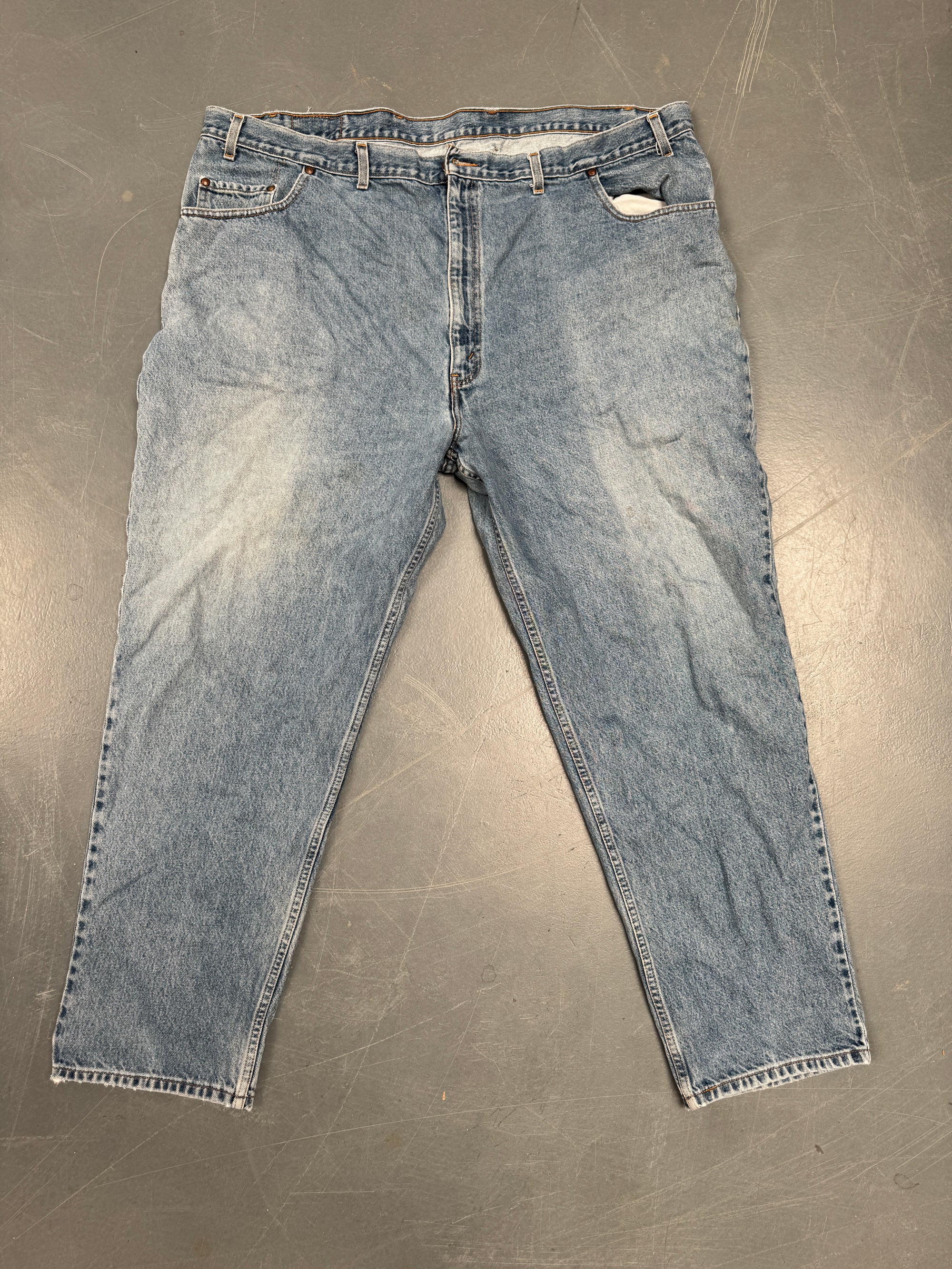 Mens Levis 540 Relaxed Fit Vintage Jean - W 48 L 31