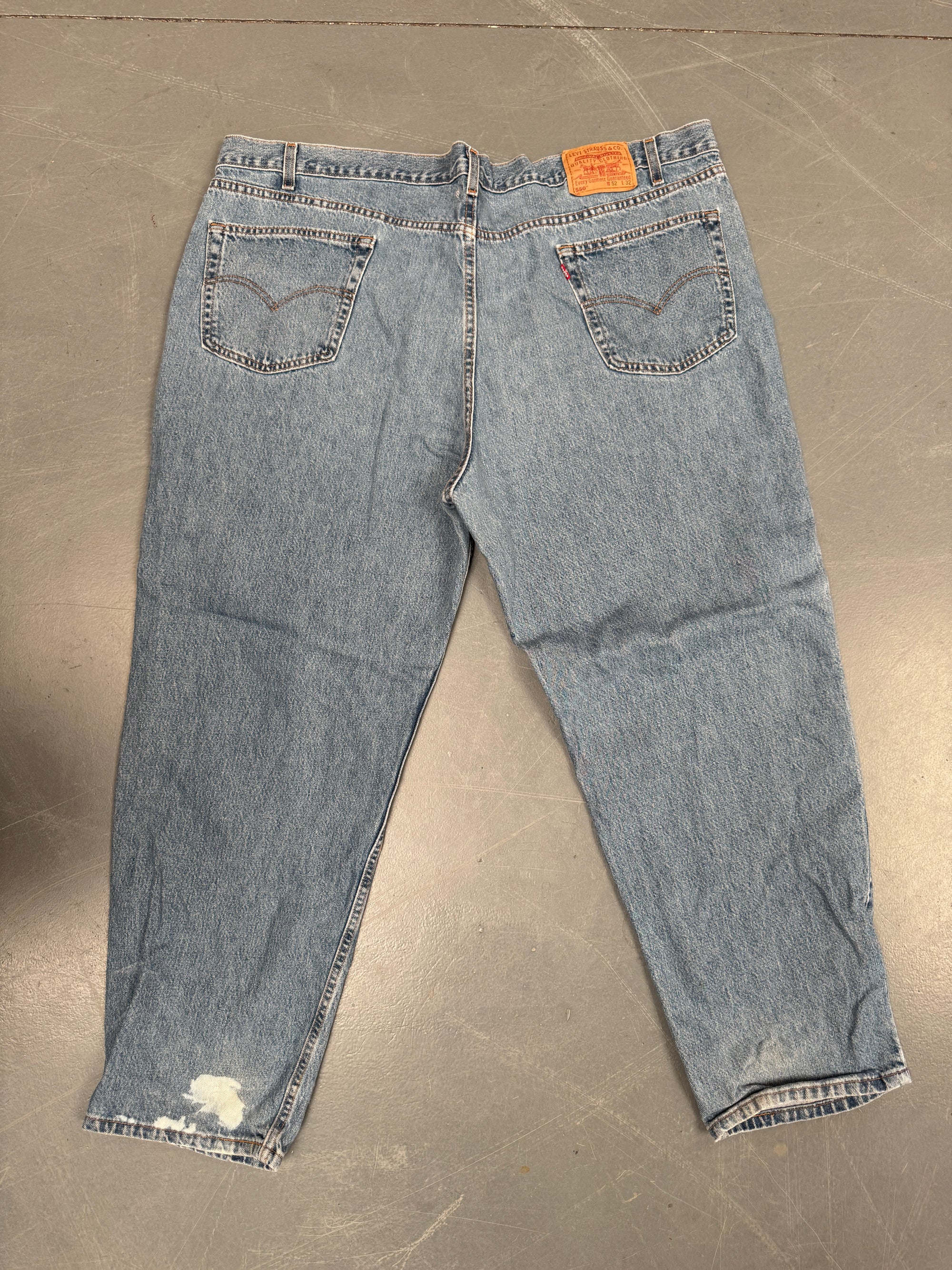 Mens Levis 550 Relaxed Fit Vintage Jean - W 48 L 31