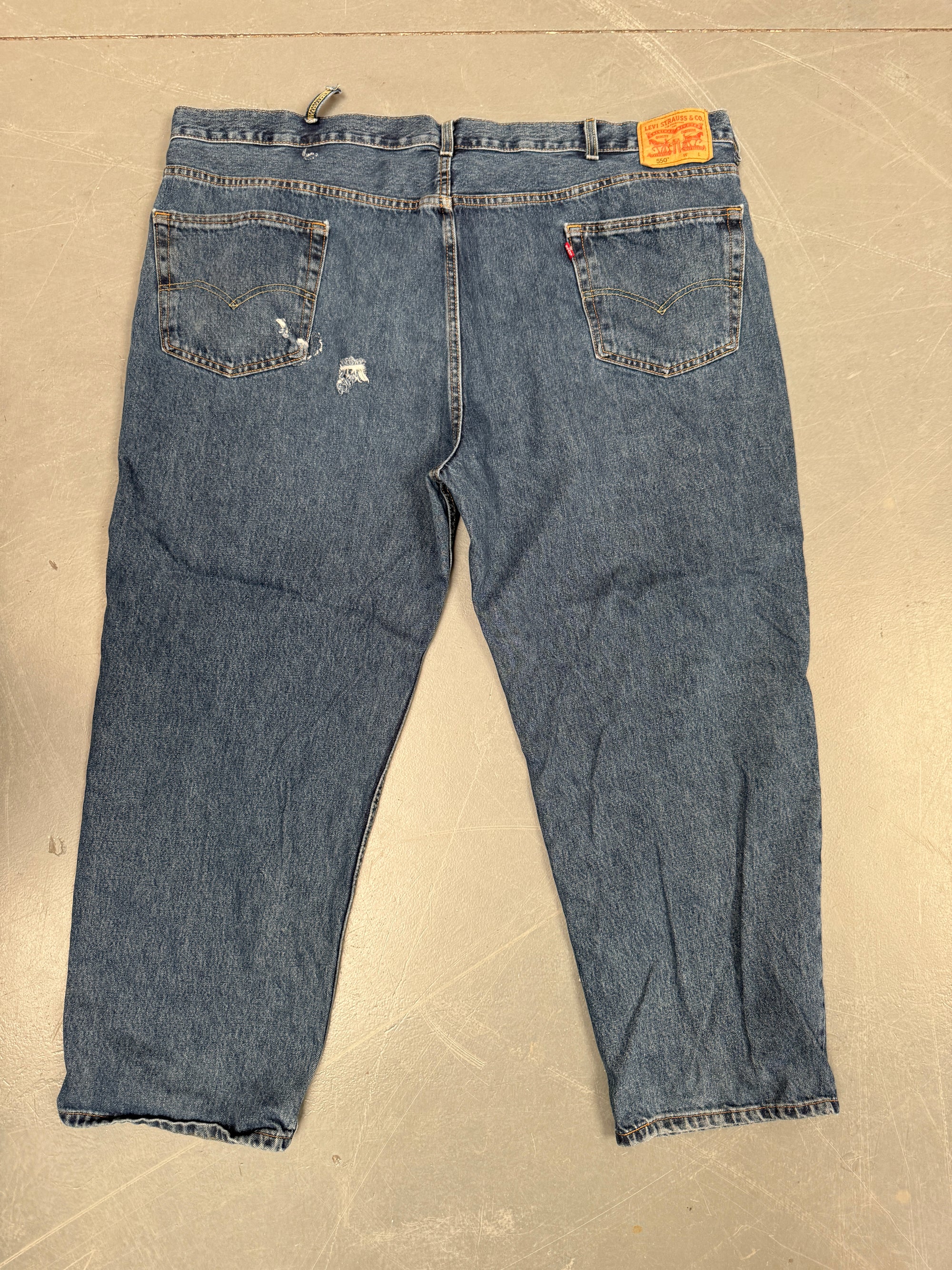 Mens Levis 550 Relaxed Fit Vintage Jean - W 48 L 29