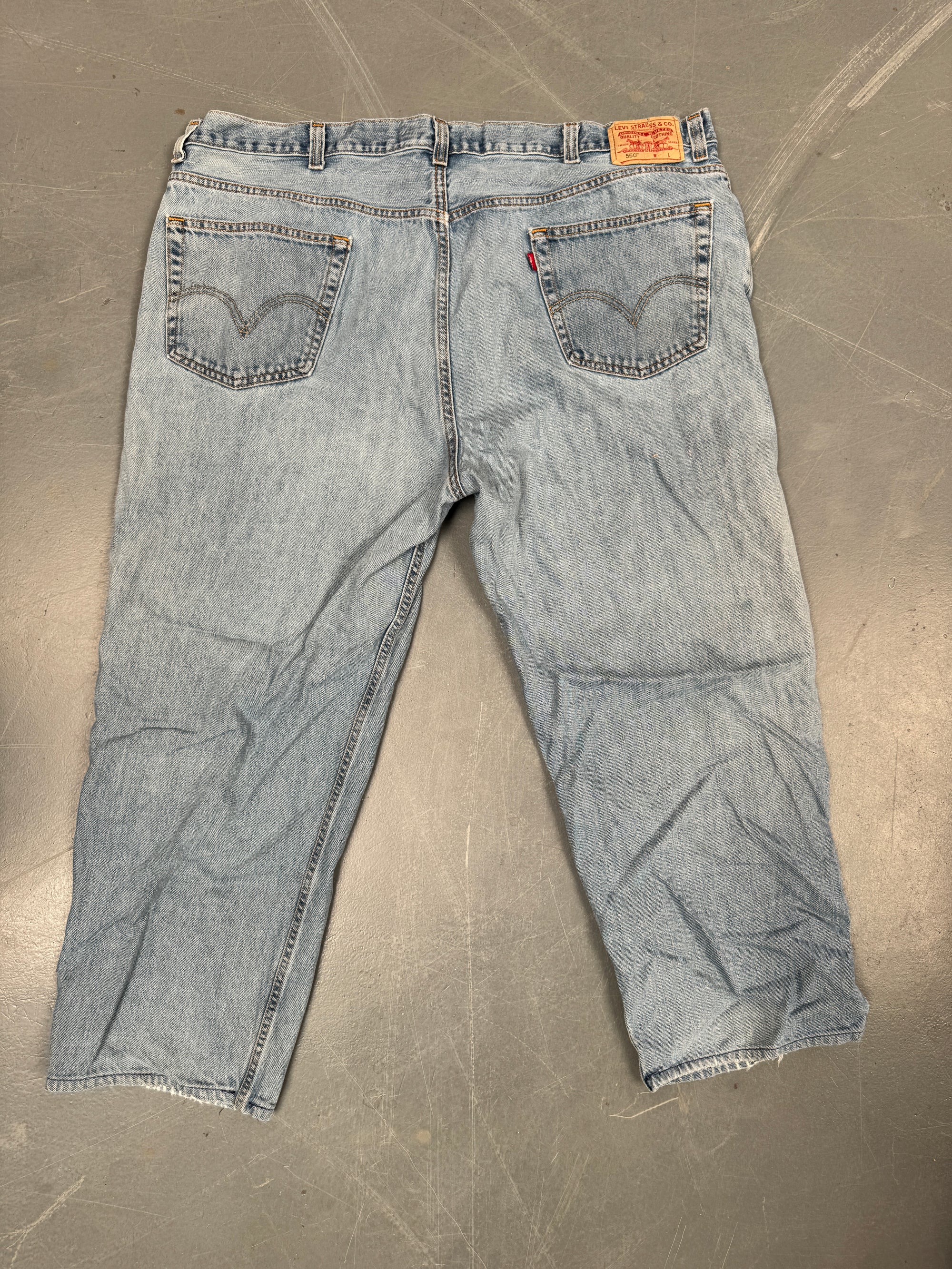 Mens Levis 550 Relaxed Fit Vintage Jean - W 46 L 27