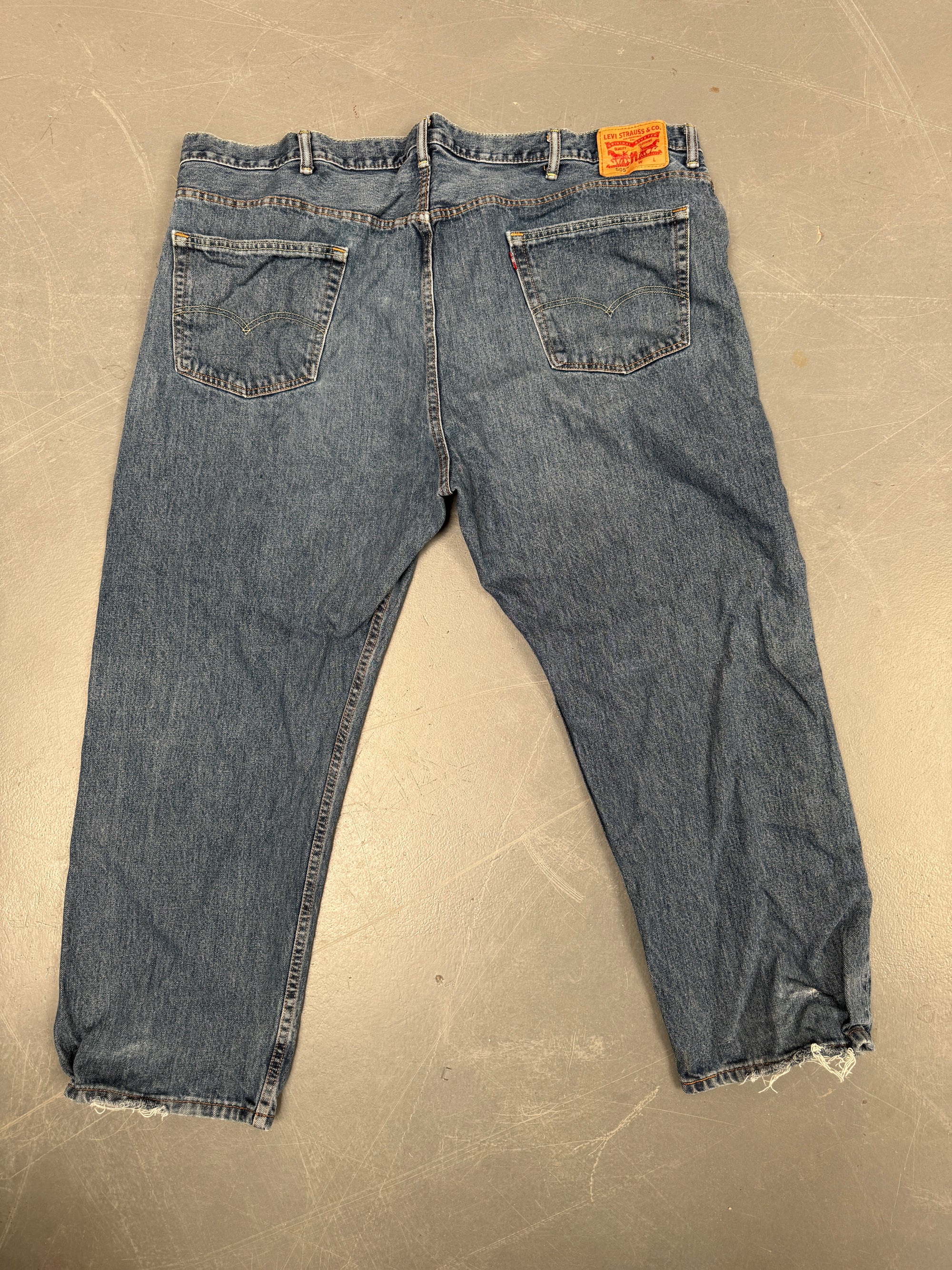 Mens Levis 505 Regular Fit Vintage Jean - W 48 L 29