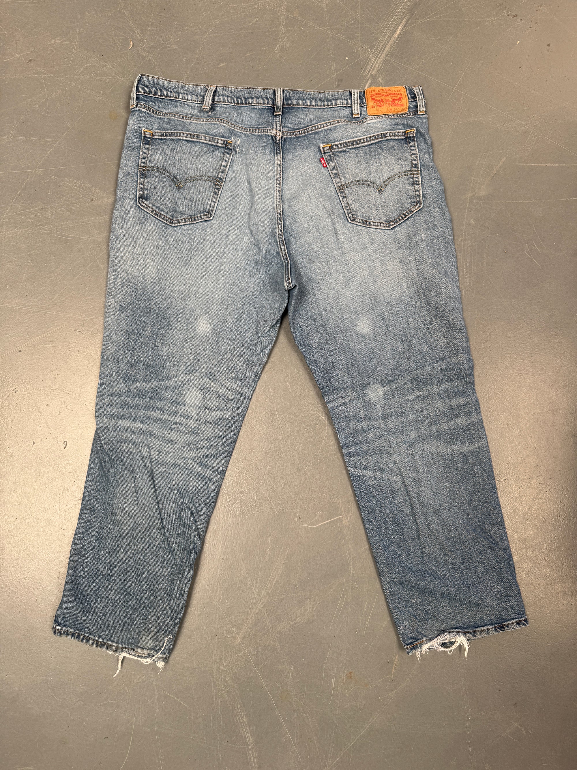 Mens Levis 541 Athletic Fit Vintage Jean - W 42 L 28 - SS177