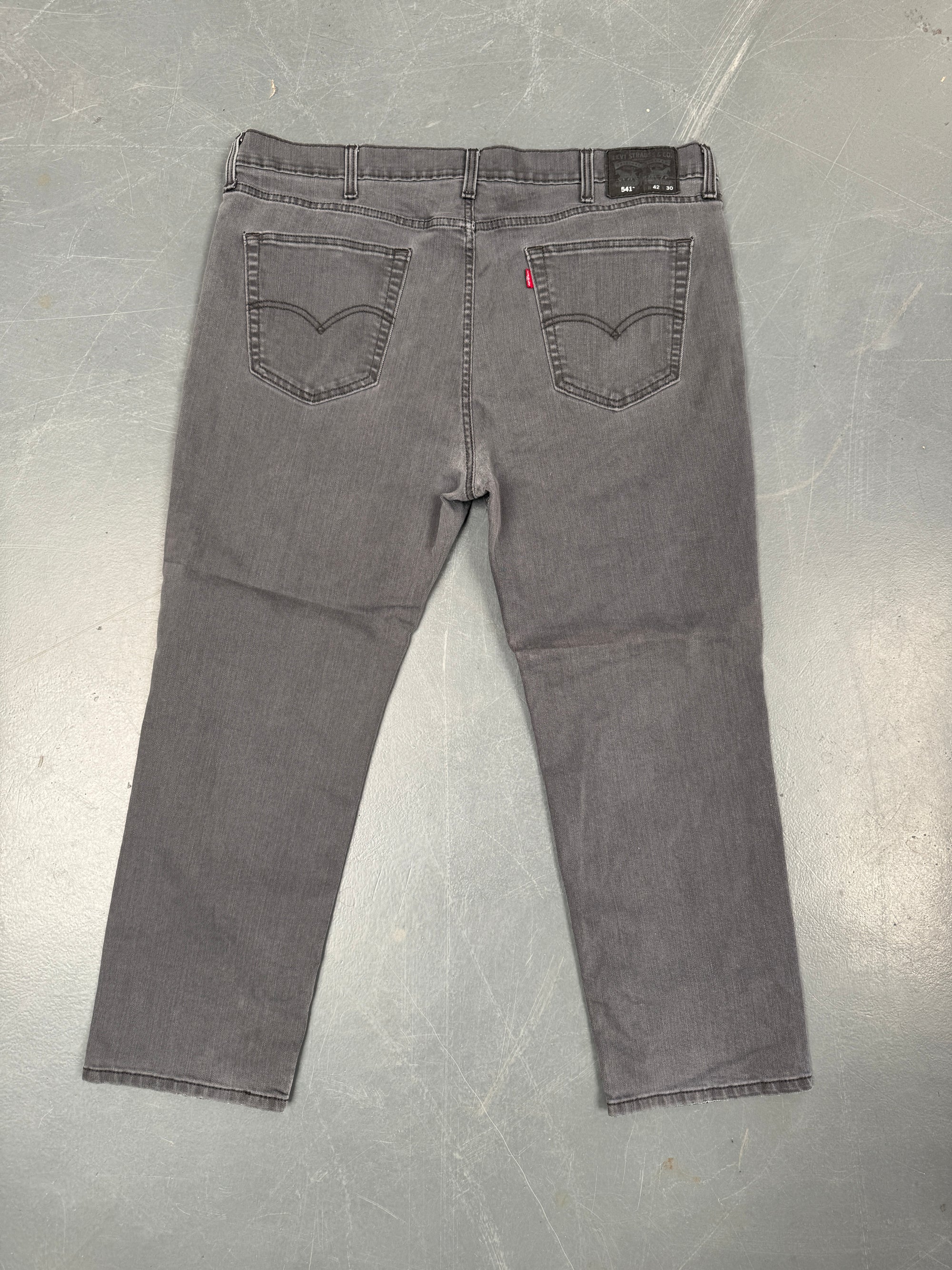 Mens Levis 541 Athletic Fit Vintage Jean - W 42 L 28 - SS183