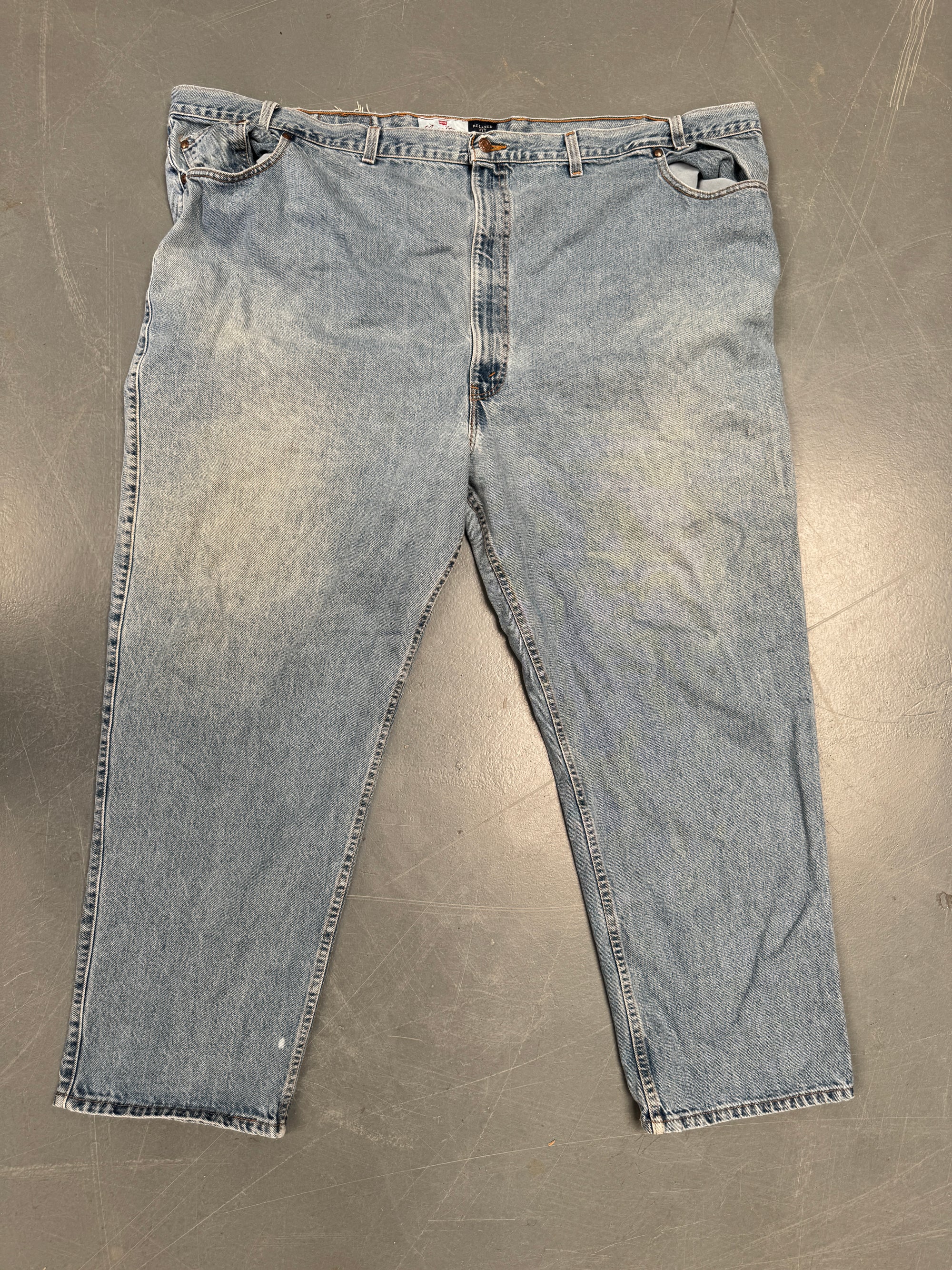 Mens Levis 540 Relaxed Fit Vintage Jean - W 56 L 29