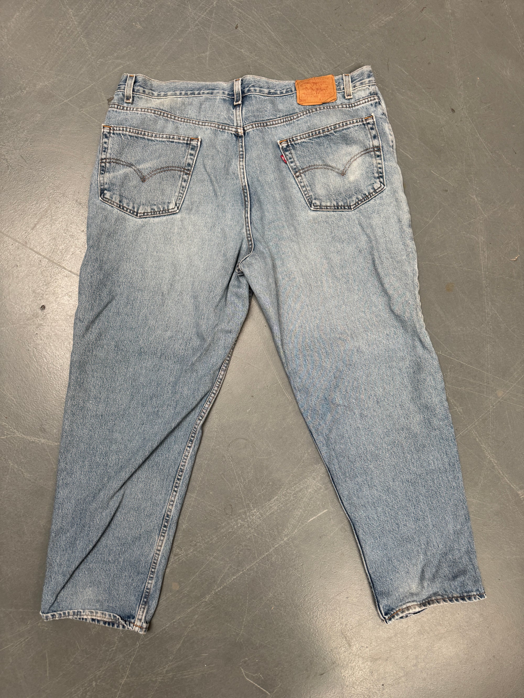 Mens Levis 550 Relaxed Fit Vintage Jean - W 40 L 29