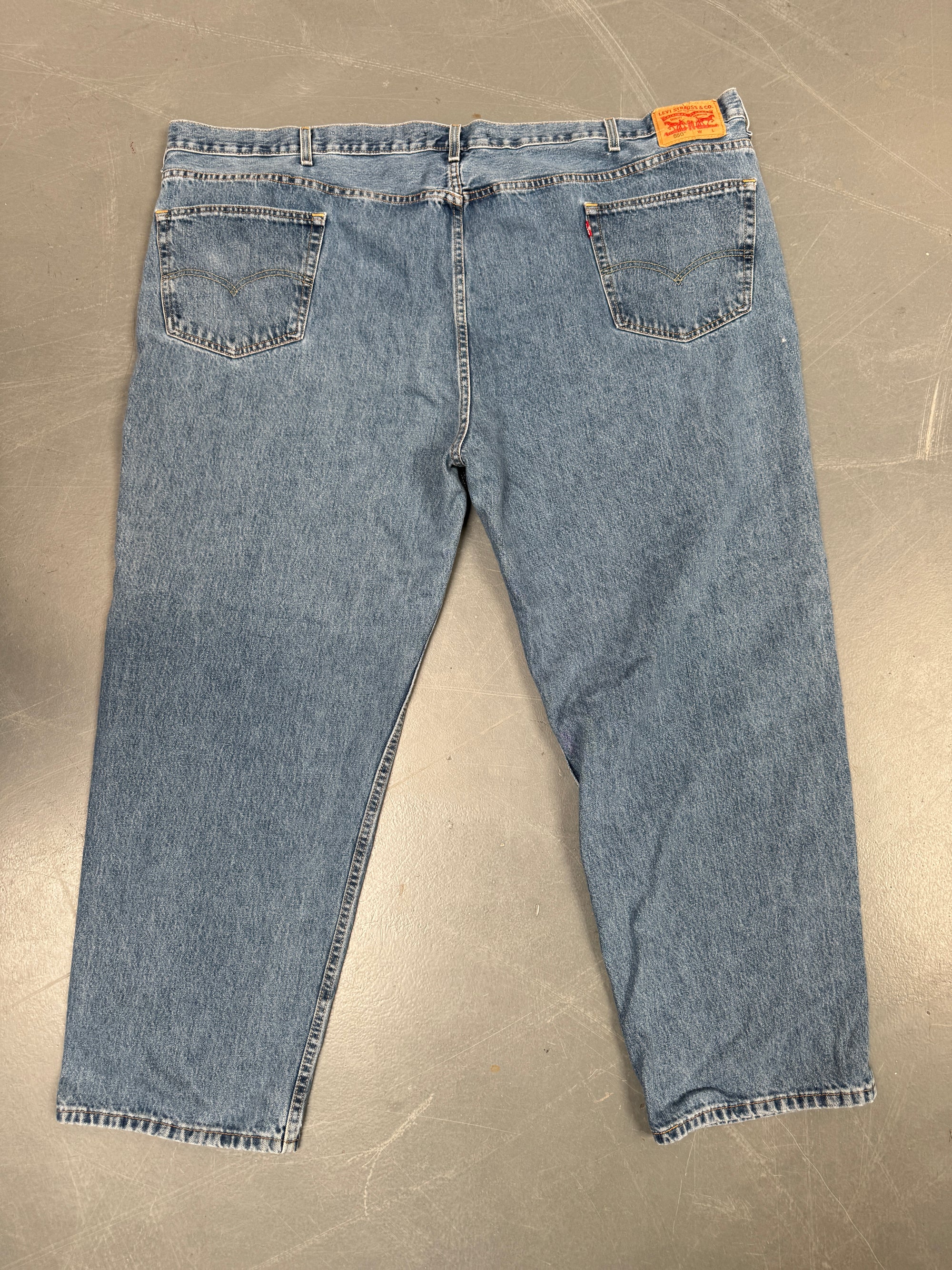Mens Levis 550 Relaxed Fit Vintage Jean - W 54 L 30
