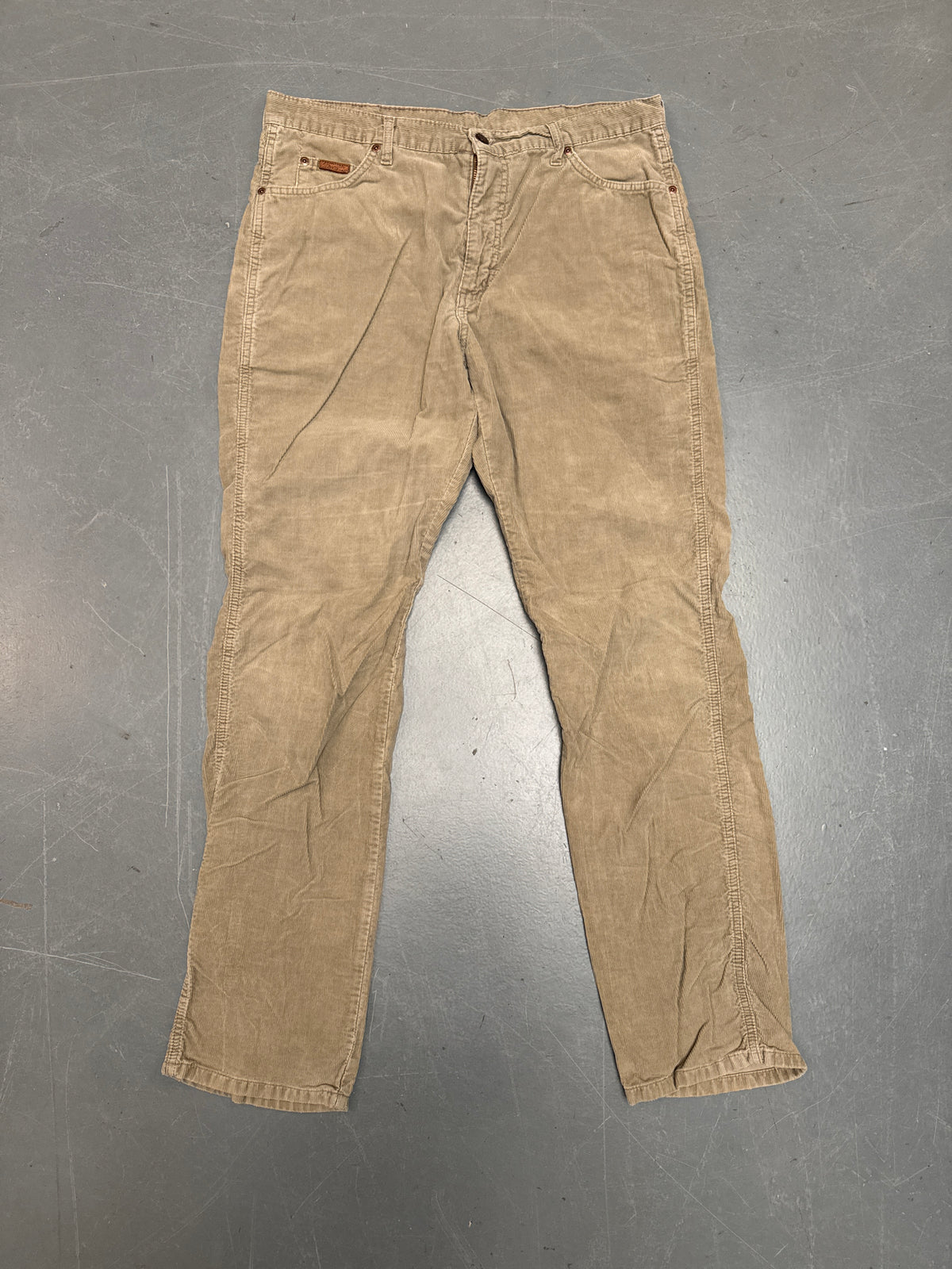 Wrangler Old Patch Regular Fit Vintage Corduroy Trouser- W 34 L 34 - W140