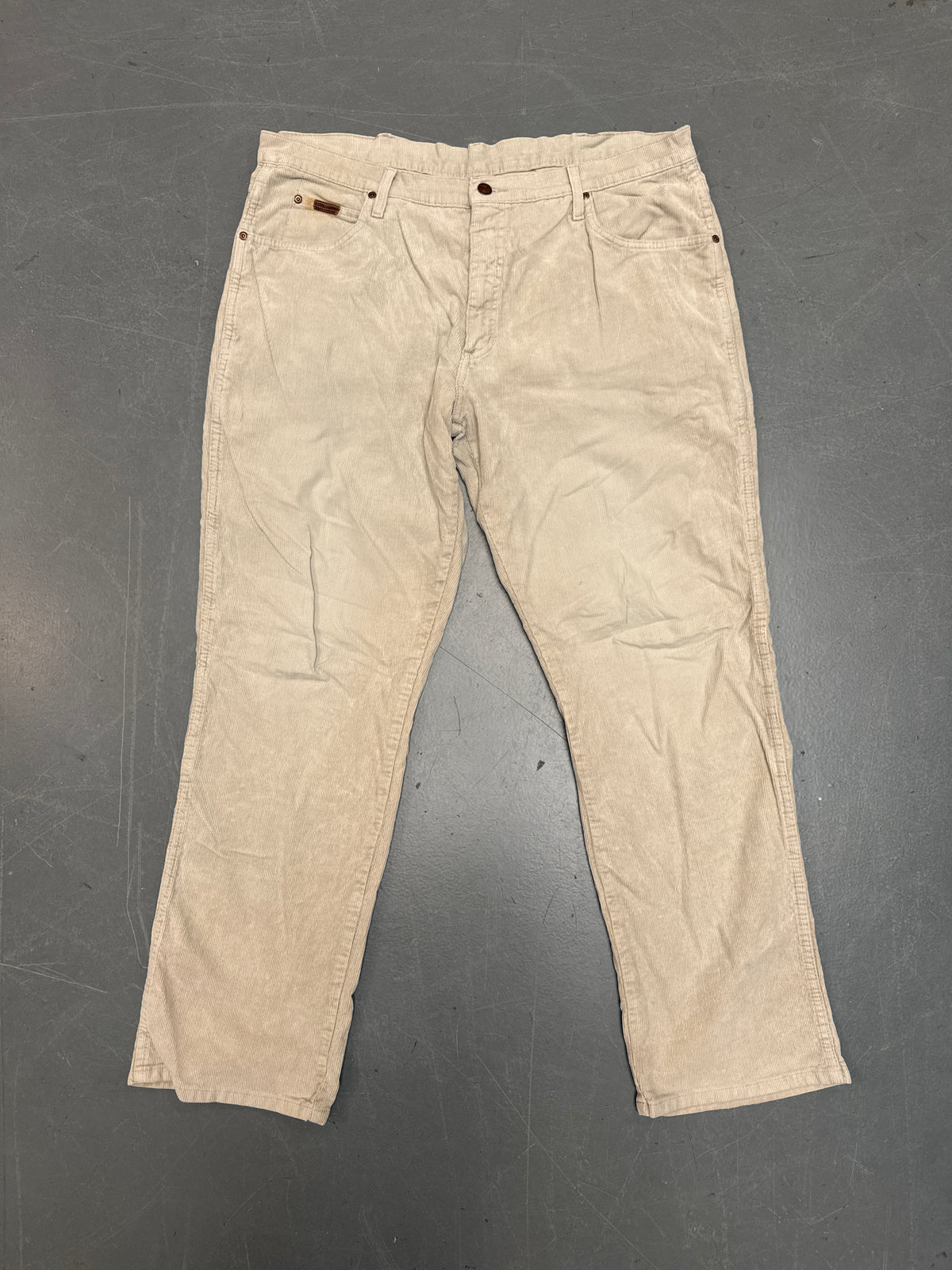 Wrangler Old Patch Regular Fit Vintage Corduroy Trouser- W 38 L 32 - W142